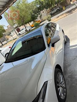 تويوتا أفالون